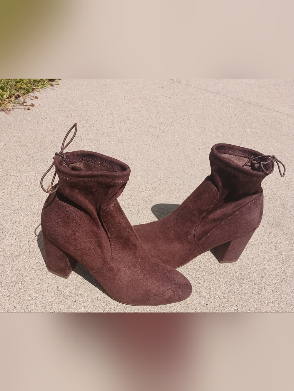 NEW Forever 21 Chocolate Brown Block Heel Ankle Boots Size 7.5(NWOT)